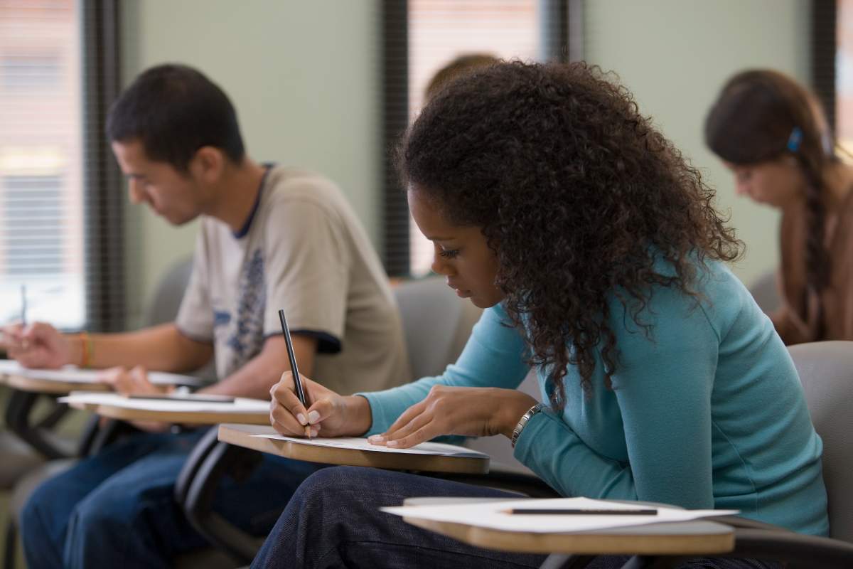 The head of a union representing CEGEP teachers is urging the Quebec government to meet with colleges to develop a plan to address the pandemic-related learning gaps.