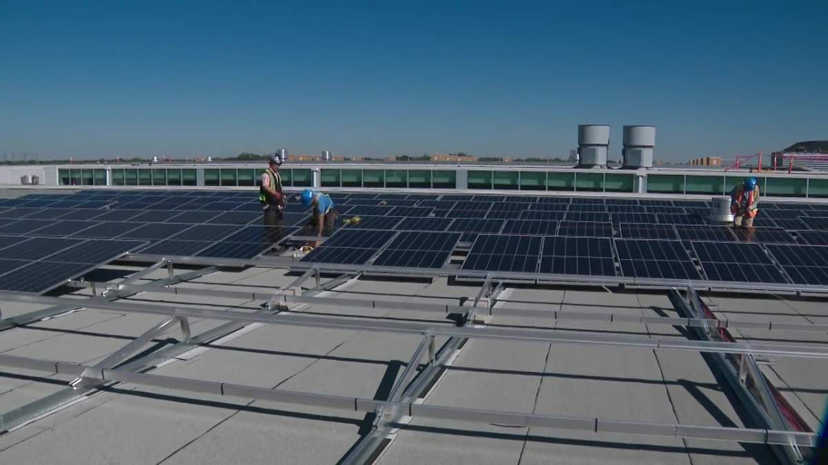 Solar panels on the roof of the Edmonton Expo Centre on Thursday, Aug. 18, 2022.
