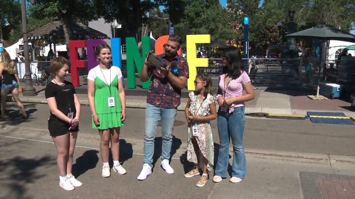Ellie, Kaylin, Jesse Beyer, Mariana and Gaberielle provide Edmontonians with the weather forecast of Global News at Noon Wednesday, Aug. 17, 2022, live from the Edmonton Fringe Festival.