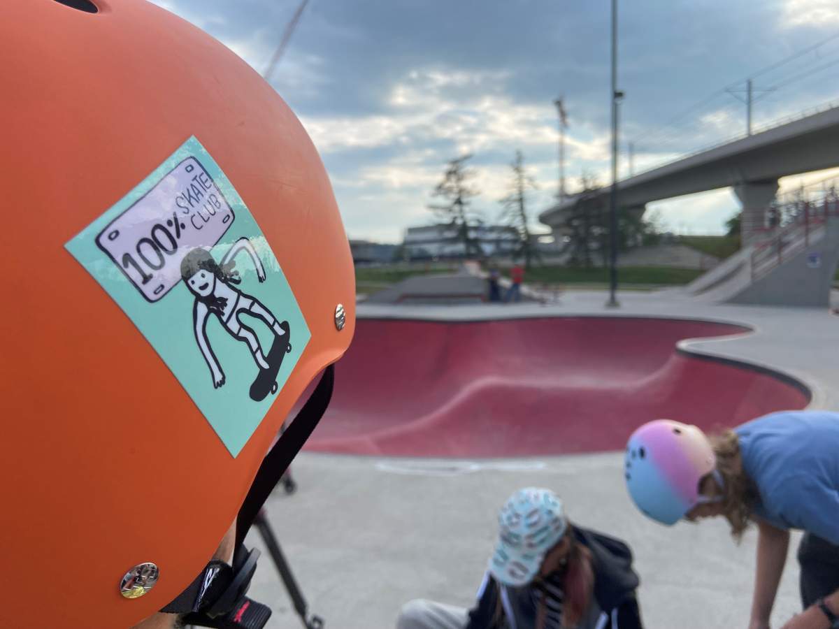 100& Skate Club getting ready to roll.