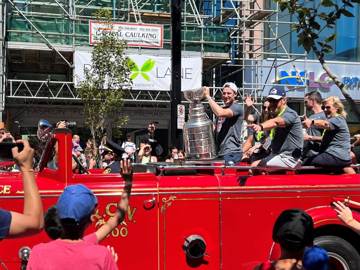Nathan MacKinnon brings Stanley Cup home as thousands attend Halifax parade - image