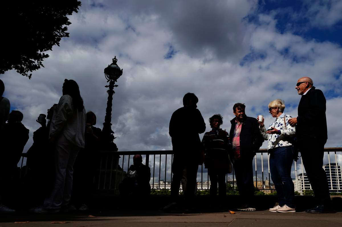 Queen Elizabeth Queue
