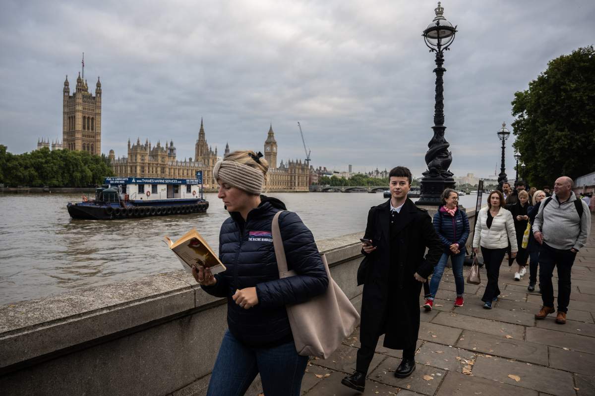 Queen Elizabeth Queue