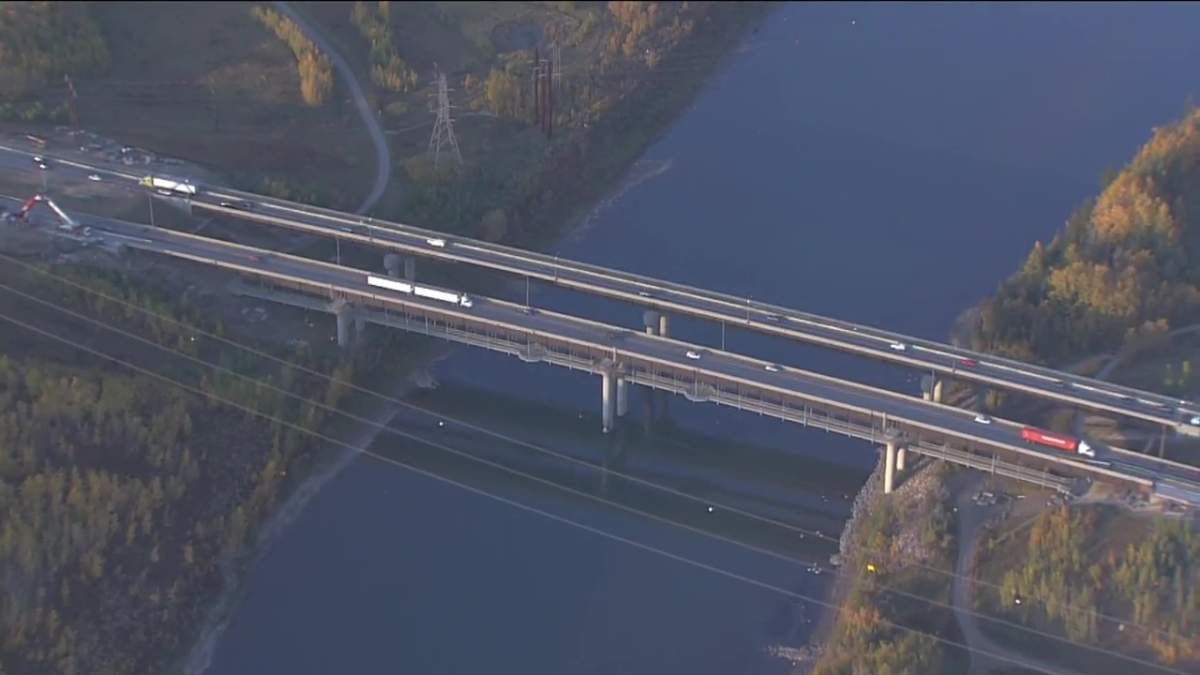 The Anthony Henday Drive bridge over the North Saskatchewan River in southwest Edmonton on Wednesday, Sept. 28, 2022.