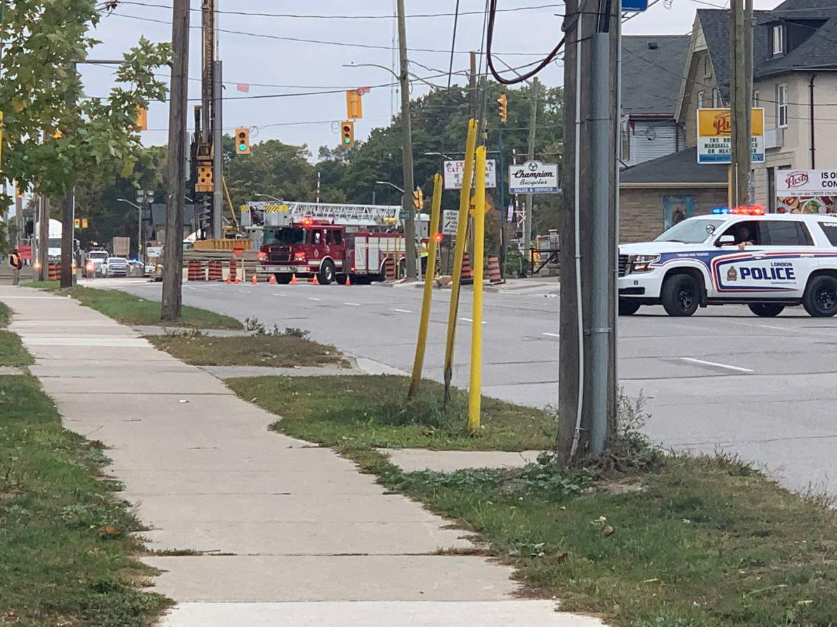 Homes evacuated, power shut off after gas leak near Adelaide Street underpass project - image