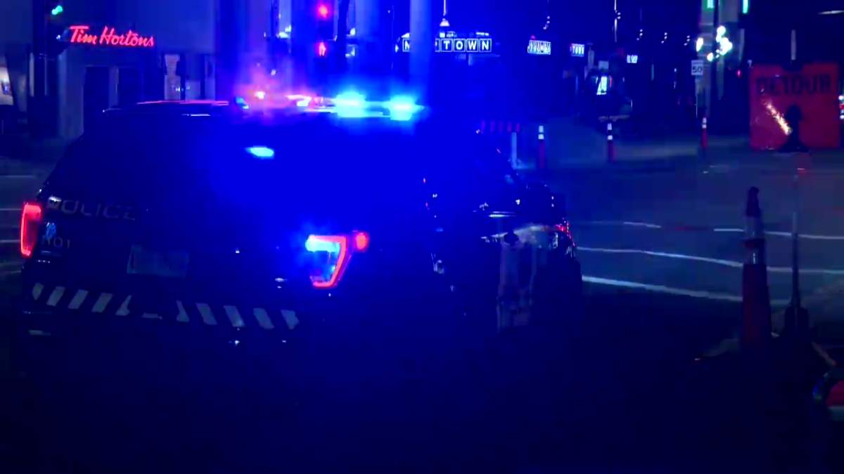 Calgary police blocked off 4th street between 4 Avenue and 5 Avenue after reports of a gunfire exchange on Oct. 31, 2022.