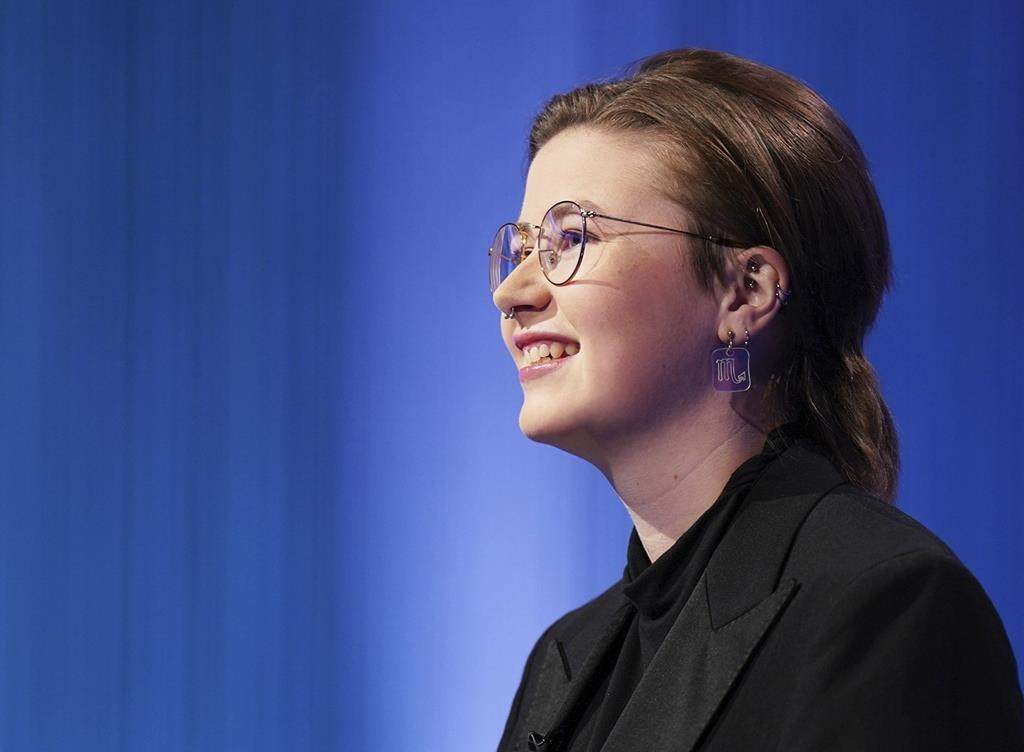 This image released by Sony Pictures Television shows Mattea Roach, a Canadian contestant on the game show “Jeopardy!” THE CANADIAN PRESS/Tyler Golden-Sony Pictures Television via AP