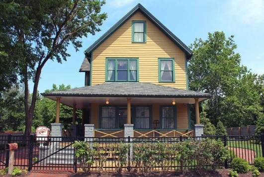 The home does not have a minimum asking price. Rather, interested buyers are asked to write an essay about why they want to own the home and museum.