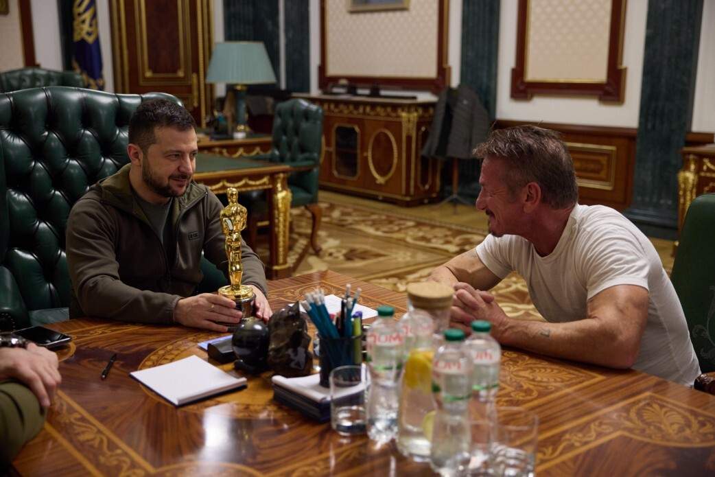 Sean Penn and Vo