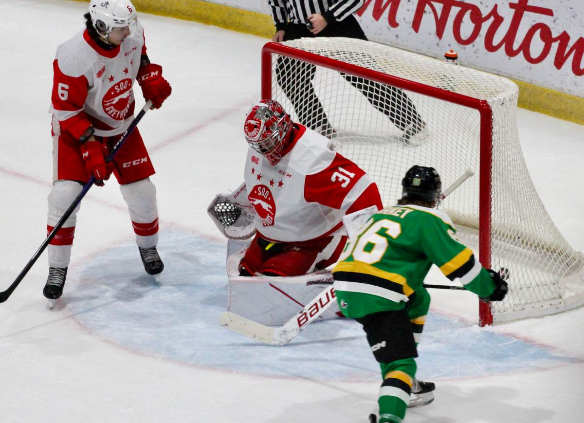Denver Barkey scores a goal for the London Knights.