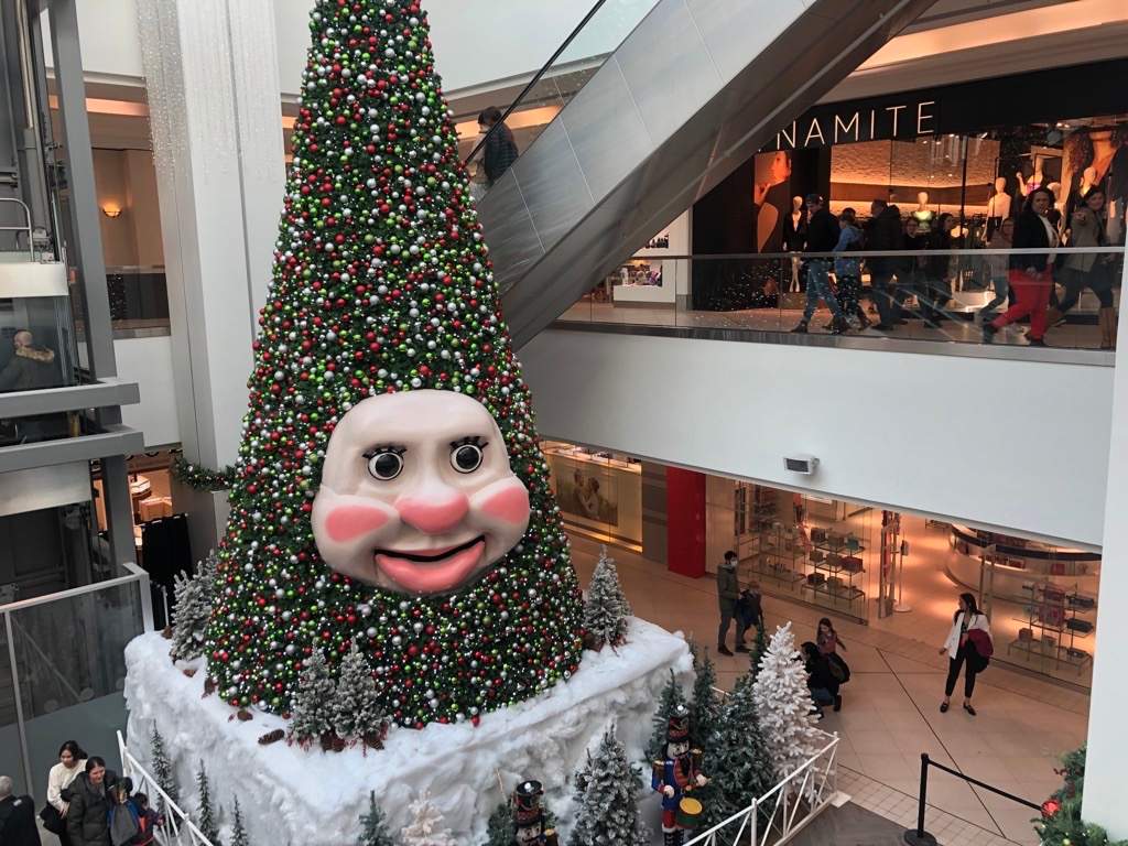 Woody the Talking Christmas Tree made its return at the Mic Mac Mall Saturday.