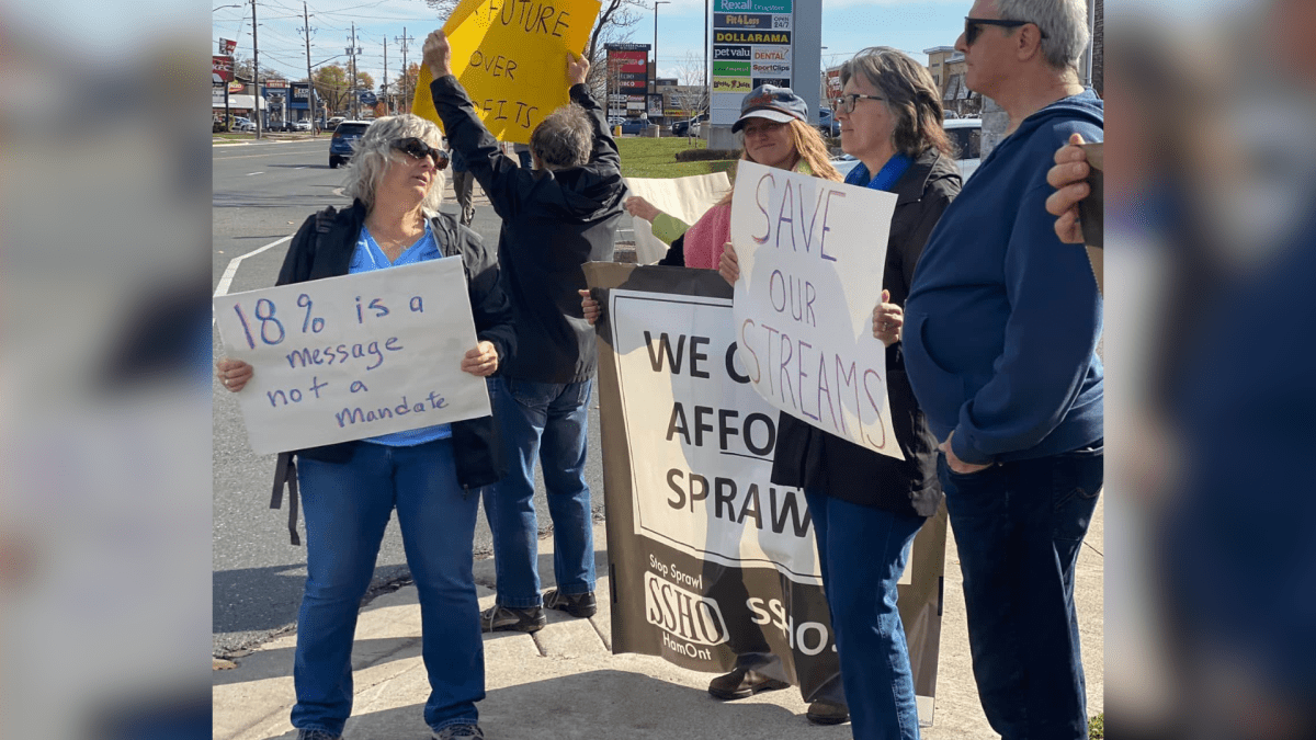 Demonstartors in Stoney Creek, Ontario on Sunday Nov. 6, 2022 concerned about the Ontario government's rejection of a freeze on Hamilton's urban expansion.