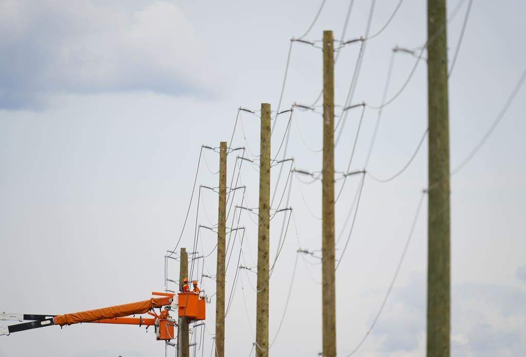 Ontario's Hydro One crews dealt with several power outages Wednesday due to high winds and freezing rain. 