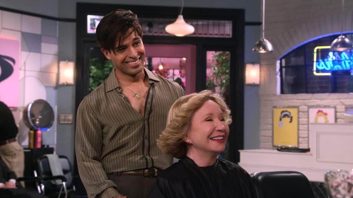 Fez and Kitty are seen chatting in Chez Fez.