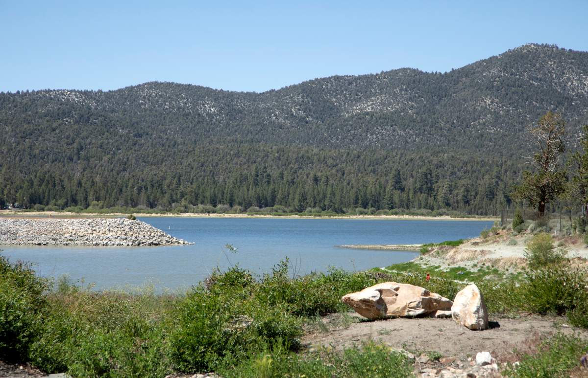 The landscape at Big Bear Lake.