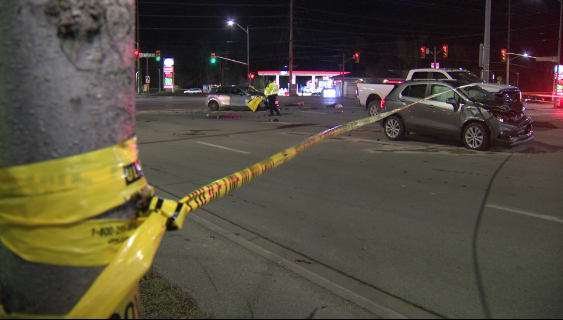 Barrie Police respond to serious motor vehicle collision in the area of Bayview Dr. and Mapleview Dr. where three people were injured. Dec., 1, 2022