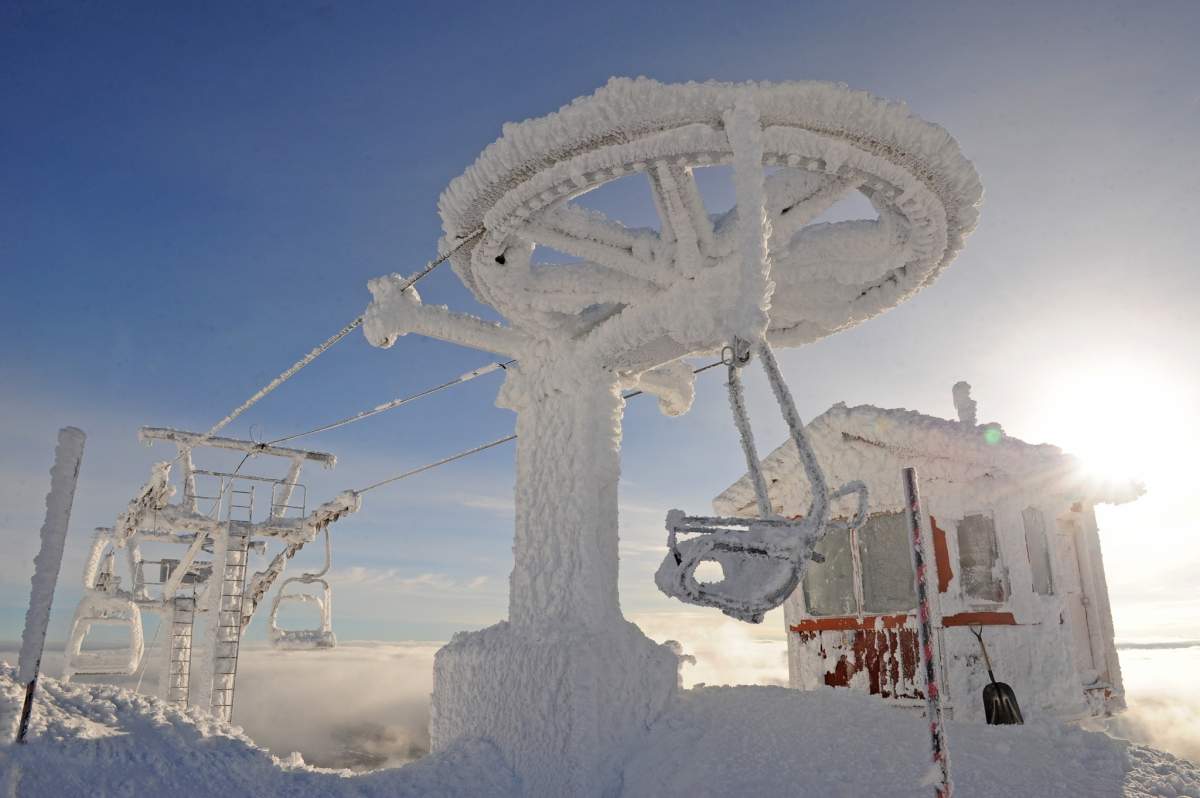 Temperatures went from -30C to  3C in a matter of 48 hours has been challenging for our Outdoor Operations team.