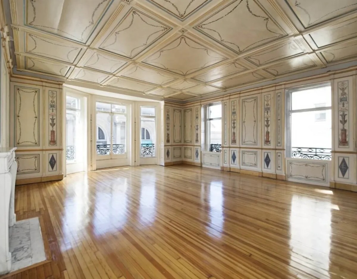 One of several entertainment areas in the Duke House with coffered ceilings.