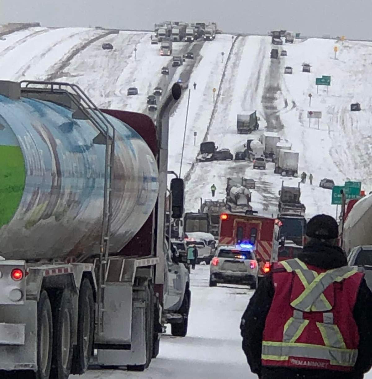 Around 25 to 30 vehicles were involved in a collision about 40 kilometres north of Calgary on the QEII on Friday, Jan. 27, 2023.