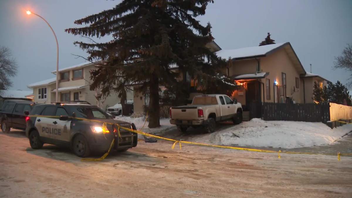 The scene of a suspicious death at 17203 102 St. in north Edmonton's Baturyn neighbourhood on Friday, Jan. 13, 2023.