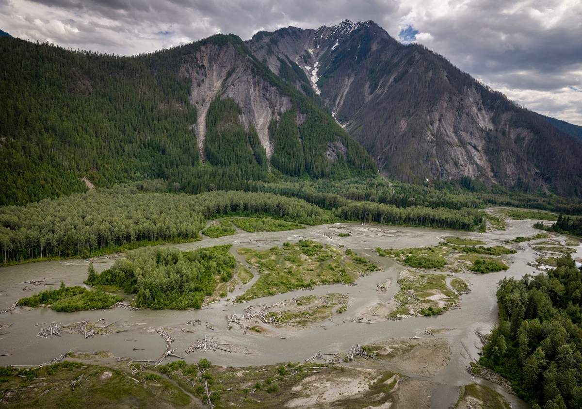 The project will share a 44 km long boundary with Glacier National Park.
