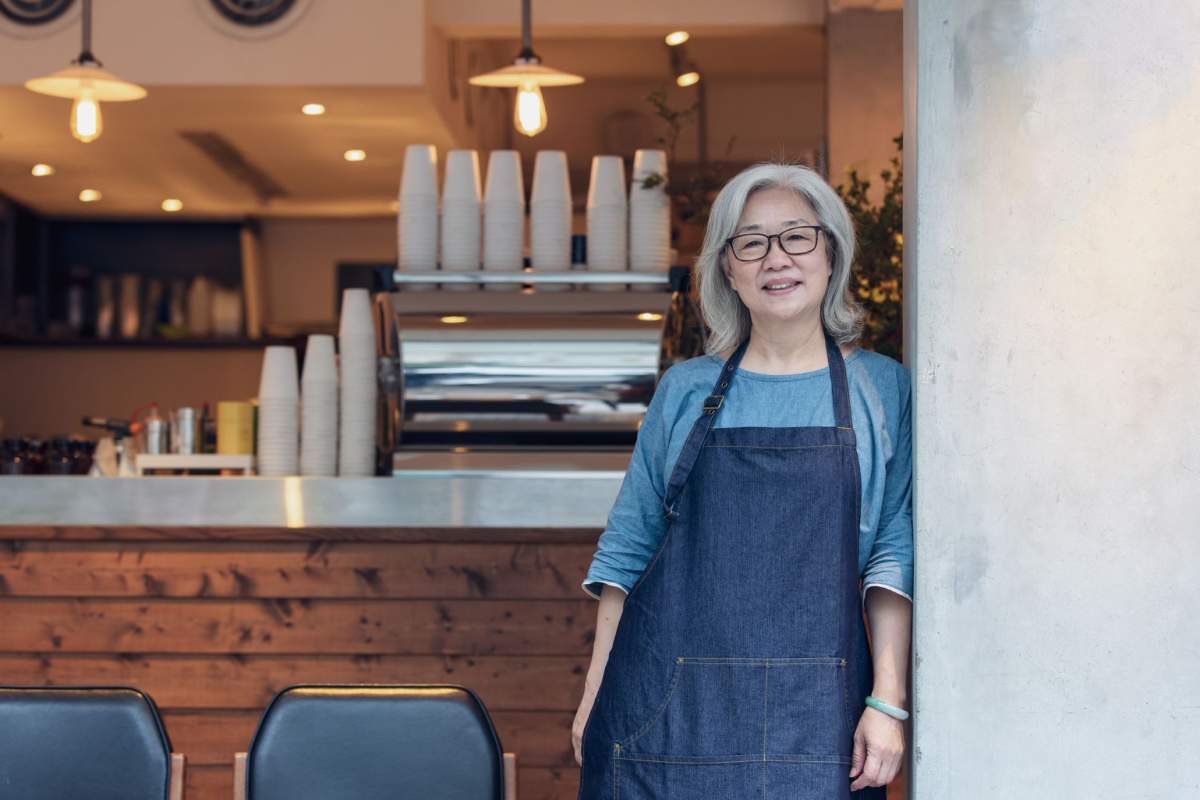 Retiring small business owners looking to sell: 4 things employees need to know - image