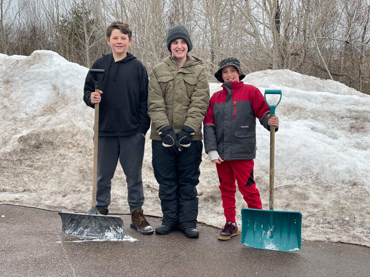 Damon Walton, Landyn Buckley, Rhett Buckley.
