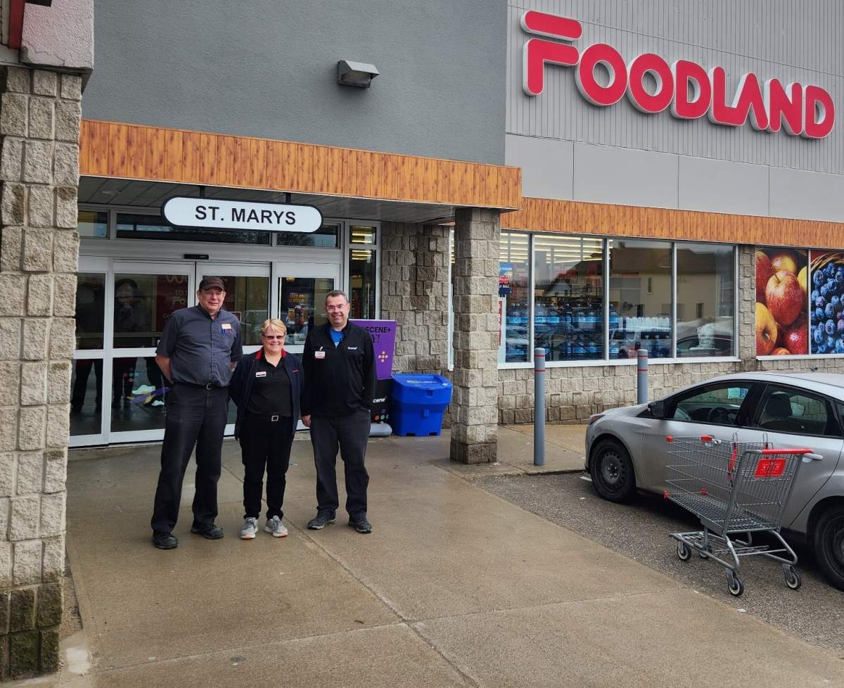 Left to right: Glenn Dailey (manager), Wanda Mossey (cashier), Corey McKay (owner).