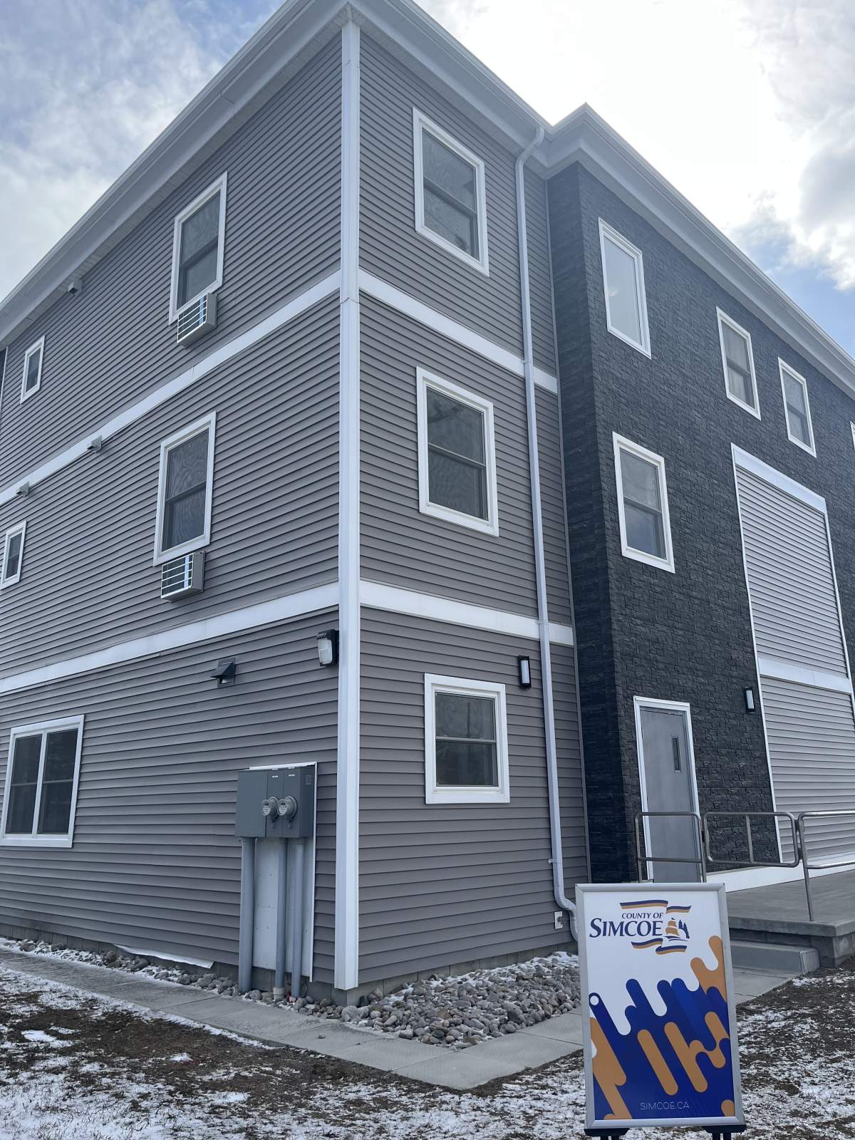 County of Simcoe’s 77 Tiffin St, supportive housing project built in Barrie.