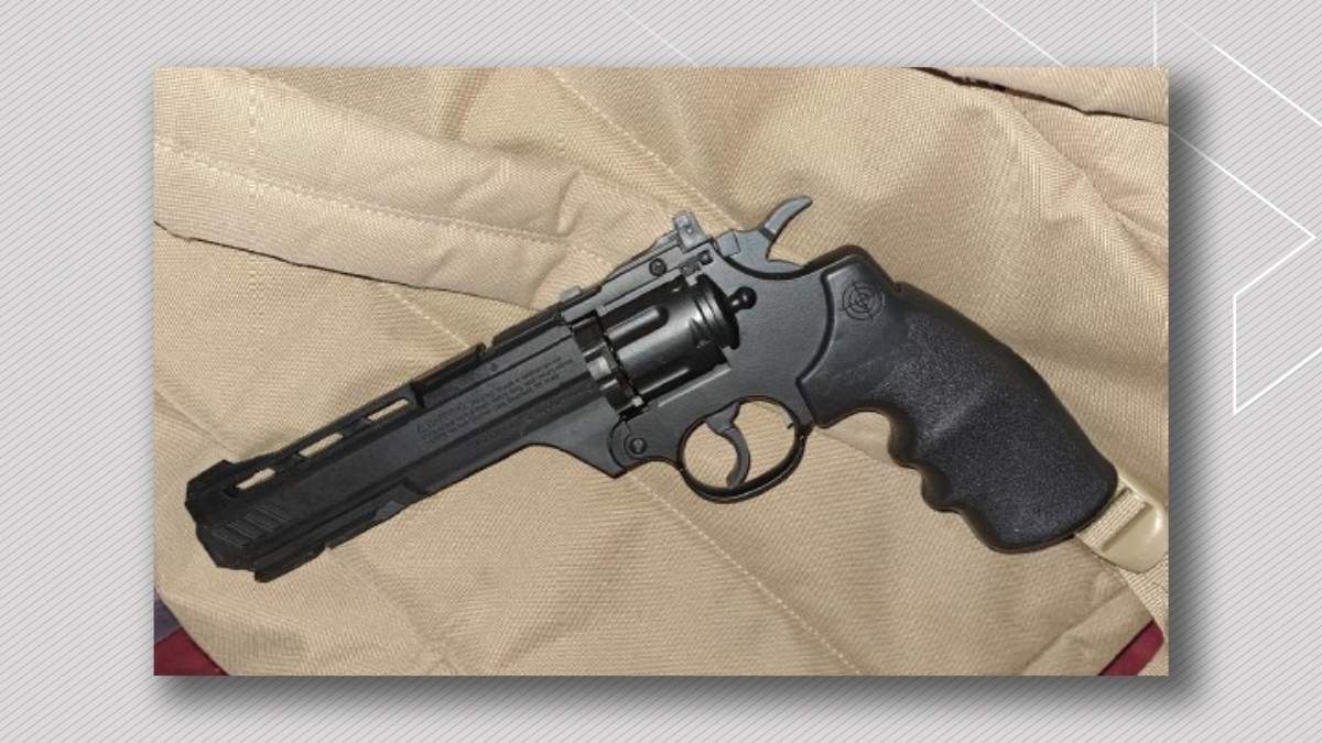 An immitation gun used to rob a delivery driver on Spruce Grove, Alta. on March 22, 2023.