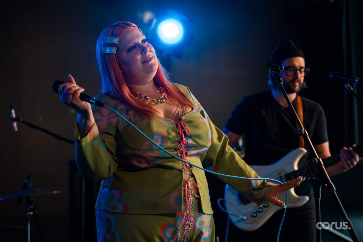 Begonia visits the Edge studios for a Sugar Beach Session and perform songs from her latest album, Powder Blue.