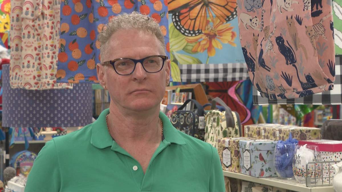 Eric Mosher, owner of GJDE Enterprises in Oxford, N.S., spoke to Global News about how he wants RCMP to remain in Oxford.