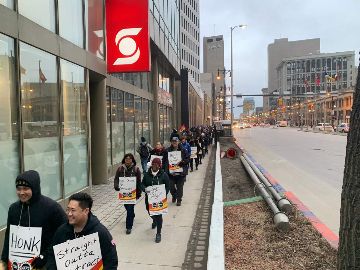 Massive PSAC strike draws 9,000 Manitobans to the streets on Wednesday - image