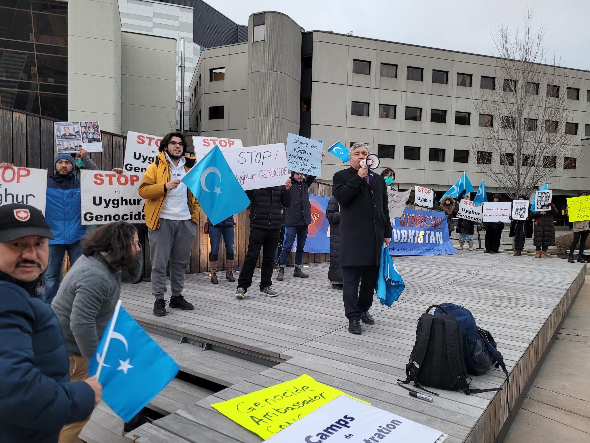 Mehmet Tohti protest