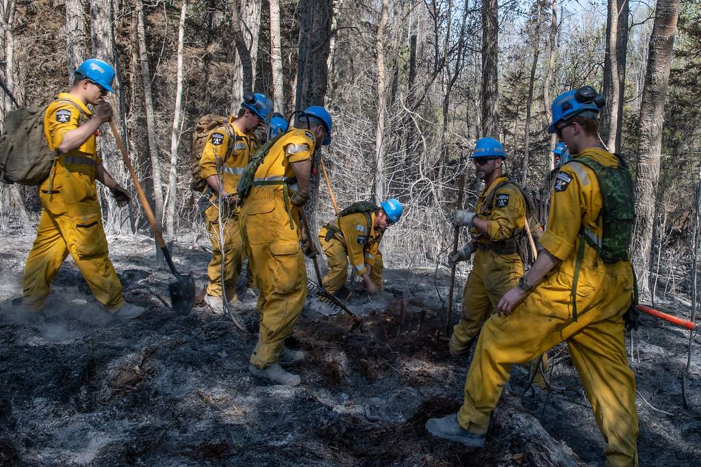 Members from the 3rd Princess Patricia’s Canadian Light Infantry participate in fire prevention operations, in Grande Prairie, Alberta, on May 12, 2023 in support of Op LENTUS 23-01.