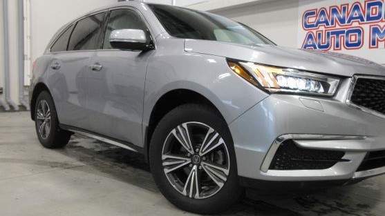 Edmonton police believe Jalal Arnaout may be operating a light grey Acura MDX SUV like the one seen in this stock image.