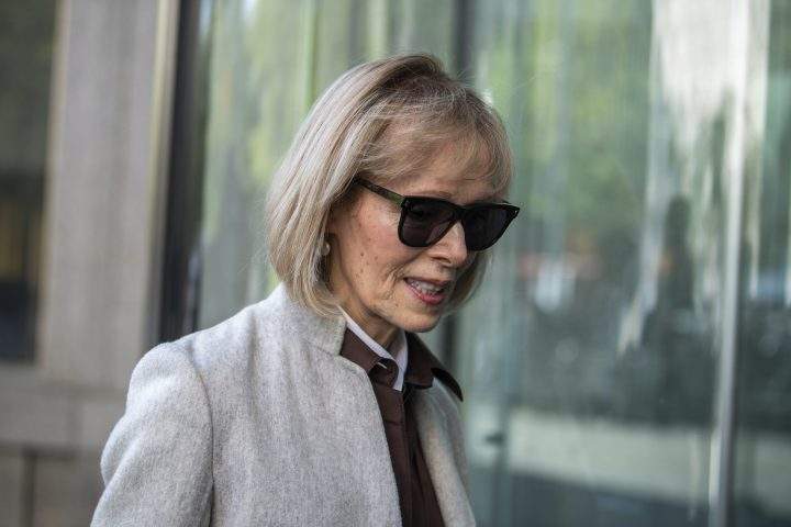 E. Jean Carroll walks into Manhattan federal court