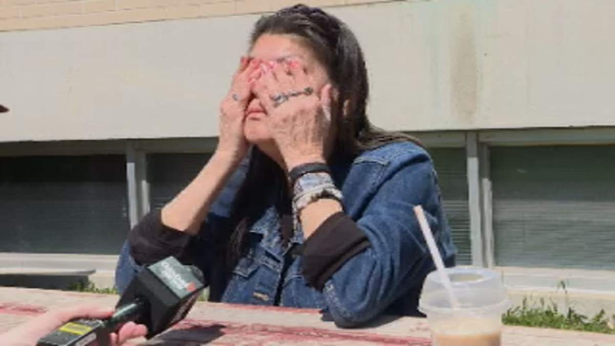 Arlene Spence each time she visits home, it gets more difficult to leave behind her family and return to her hotel in Winnipeg. Marney Blunt / Global News
