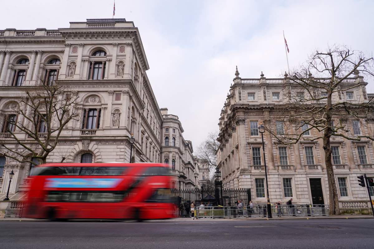downing-street-gate-car-crash