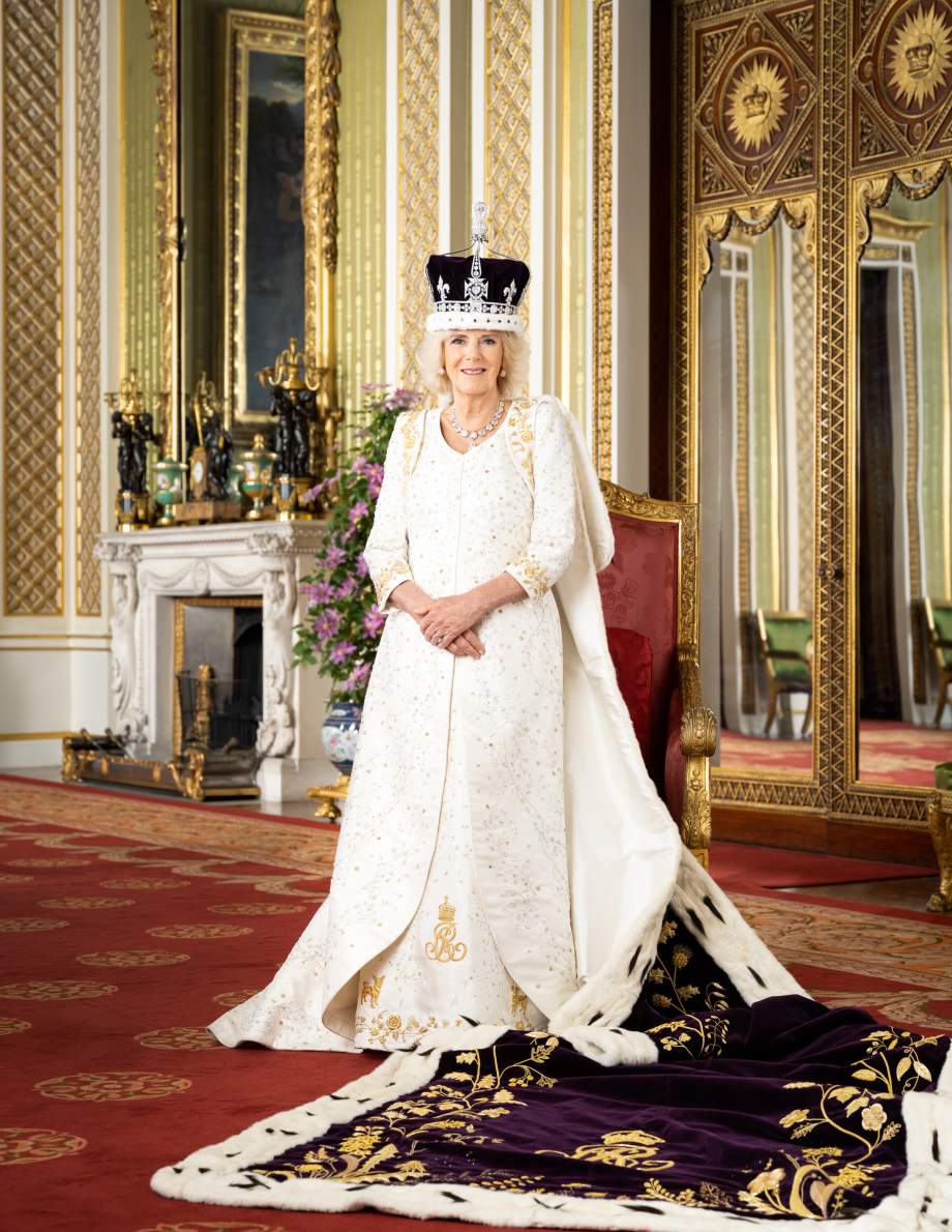 Her Majesty is pictured in The Green Drawing Room. Her Majesty is wearing Queen Mary’s Crown and Robe of Estate.