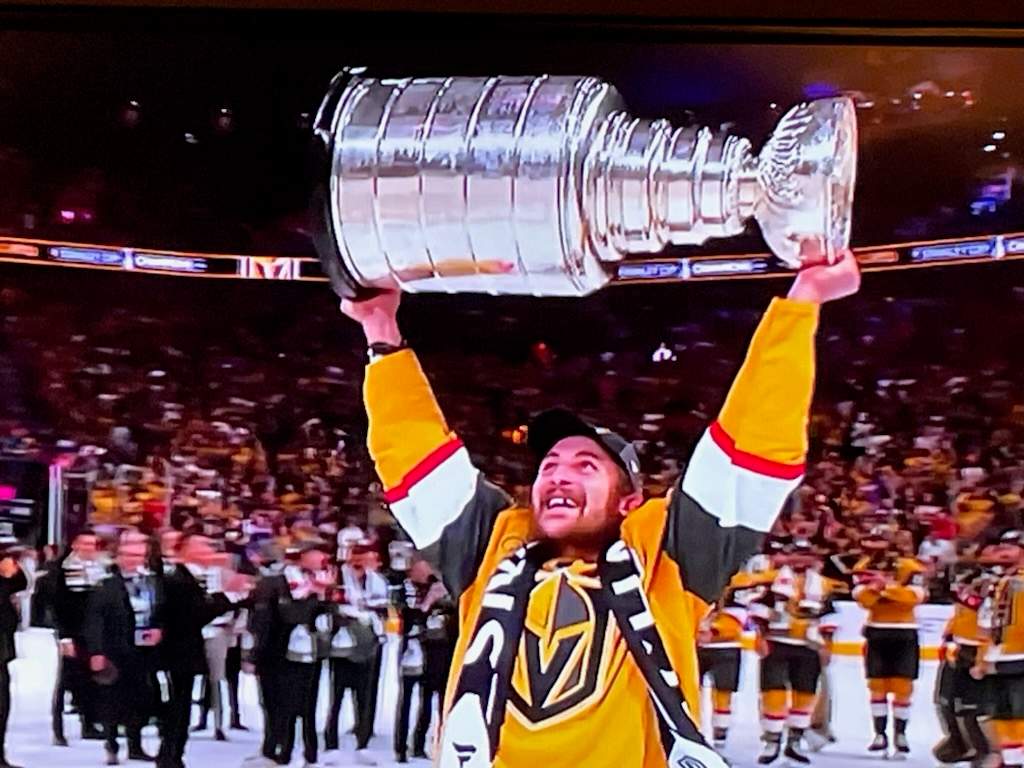 Estevan local Brayden Pachal lifts the Stanley Cup after the Golden Knights win Tuesday.