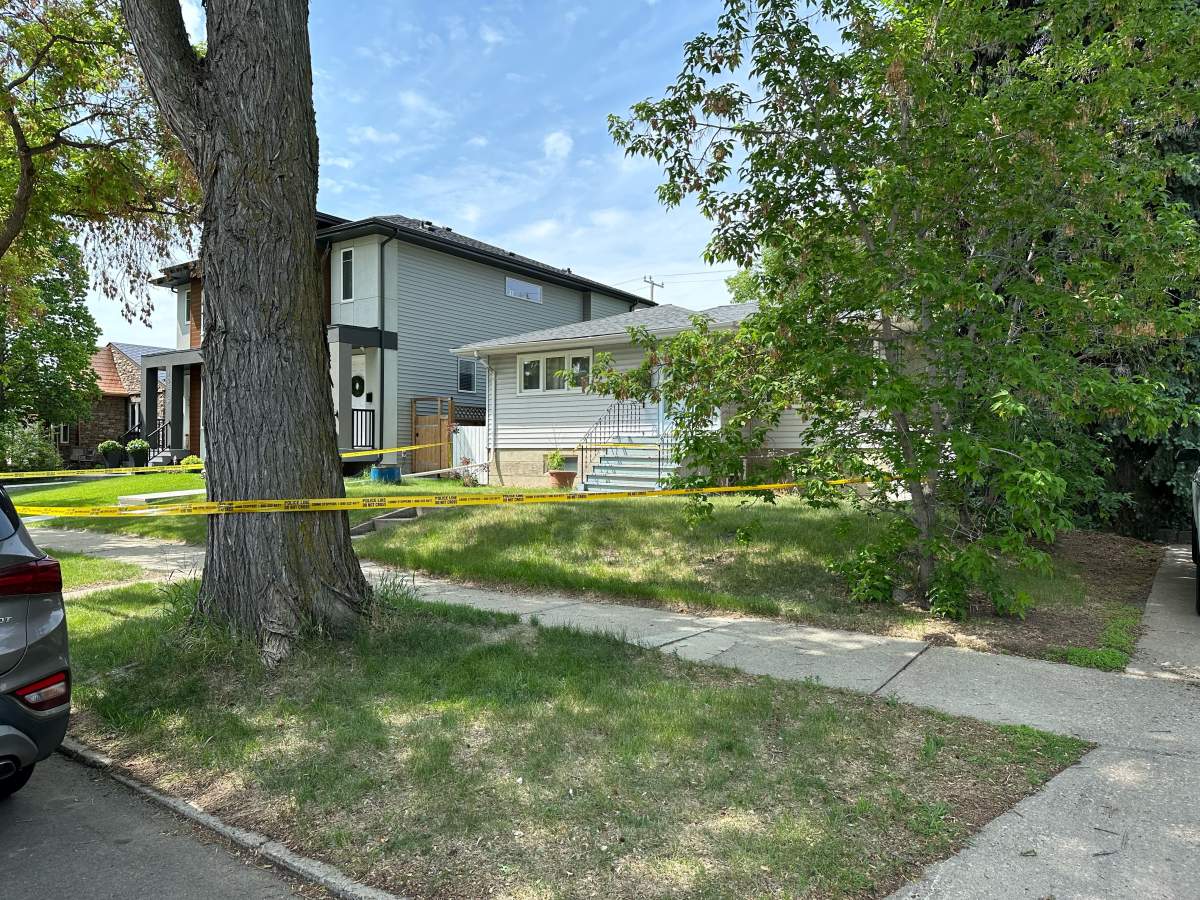 Edmonton police investigate a suspicious death. They were called to reports of a robbery and found an injured man at a home near 76 Street and 105 Avenue at about 5 a.m. June 5, 2023.
