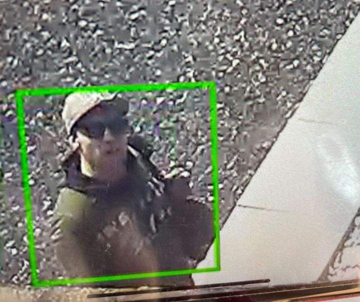 The Edmonton Police Service ordered people living in the area of 48 Street and 28 Avenue to "shelter in place" on Monday afternoon as they try to find a suspect seen carrying a gun.