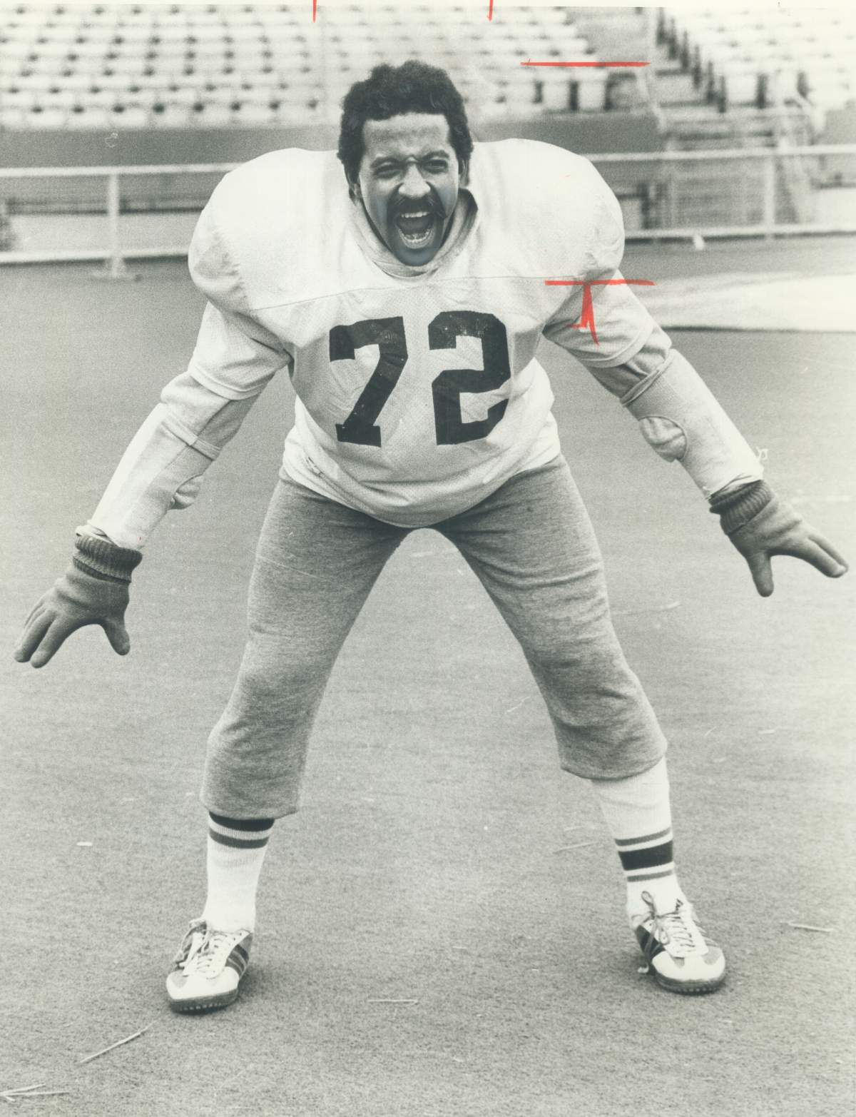 CANADA - NOVEMBER 22: Carl Crennel.