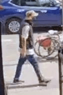 Elderly Toronto woman returns home to find stranger in her residence: police - image
