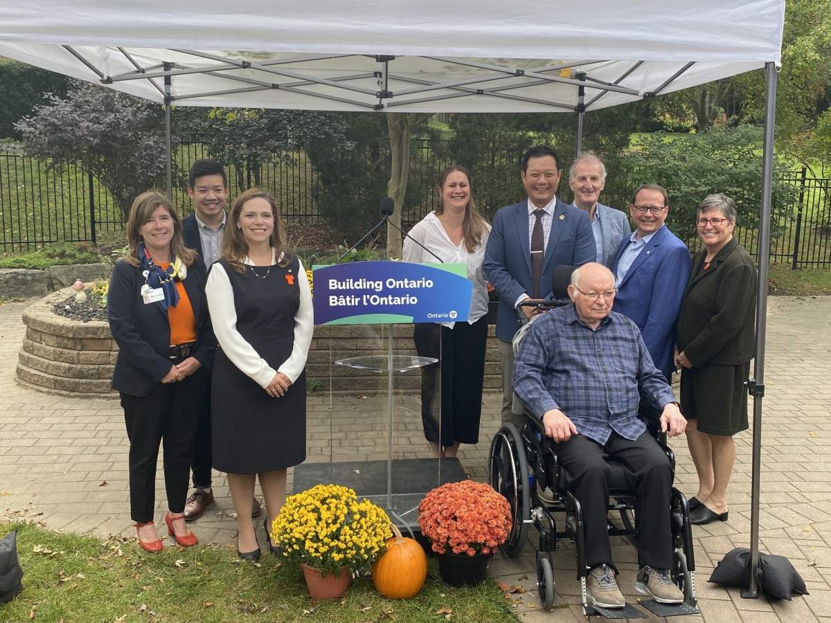 Minister of Long-Term Care Stan Cho meets with residents and staff at Elliott LTC in Guelph.