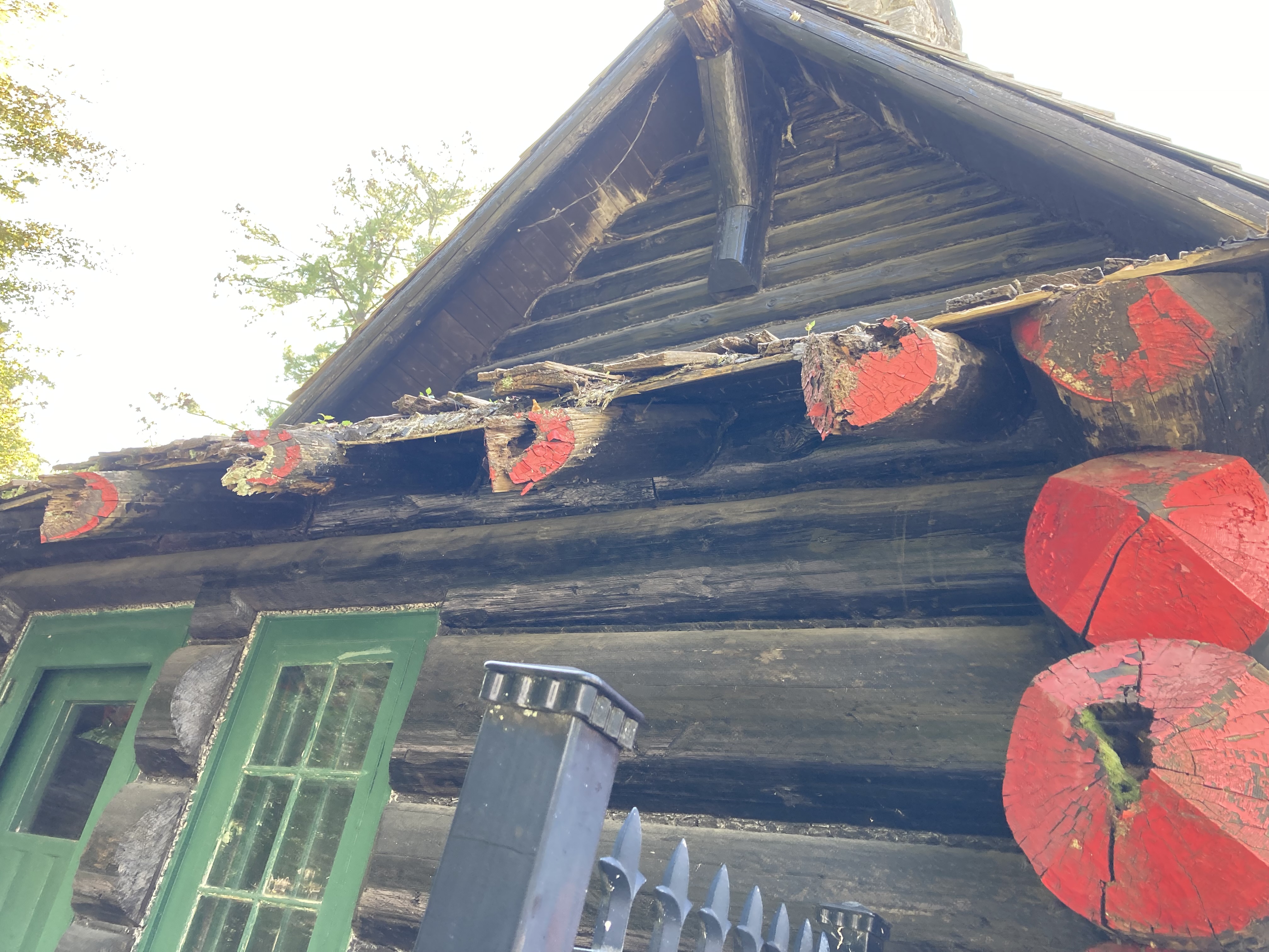 Rot visible at Chateau Montebello main gatehouse entrance rear.