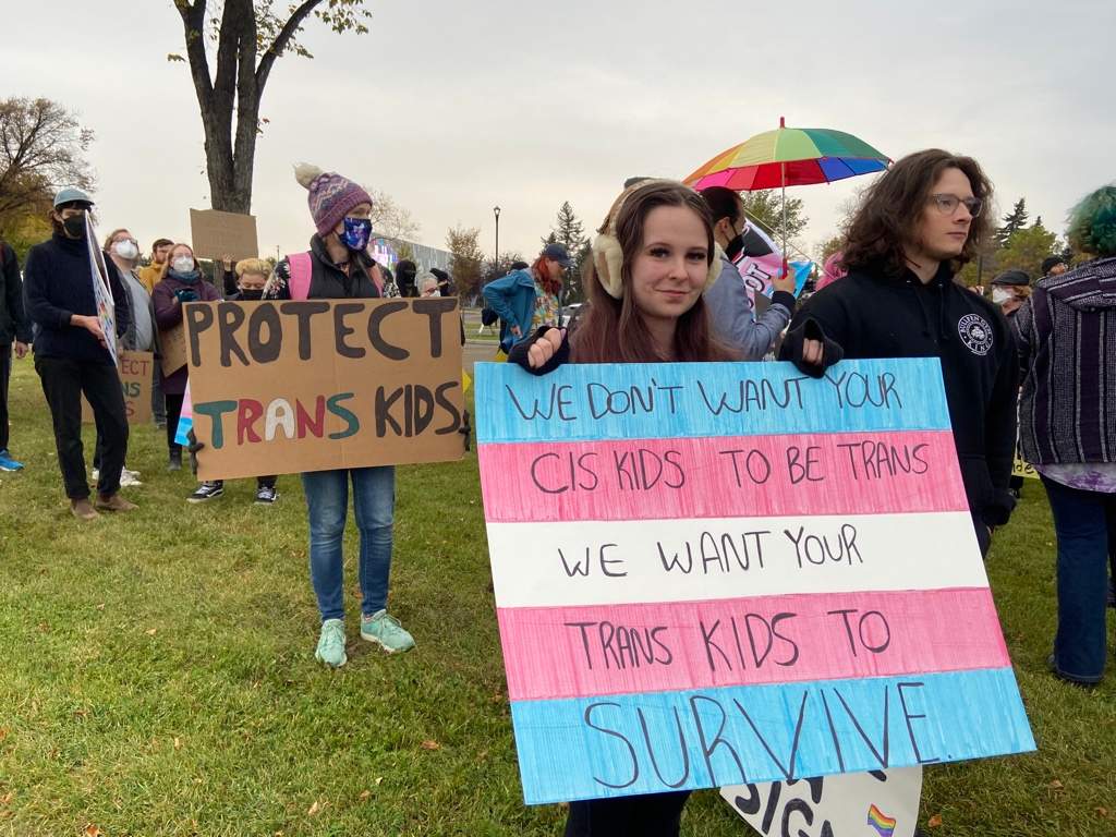 Counter-protestors at Alberta Teachers' Association headquarters in Edmonton on Wednesday, Sept. 20, 2023.