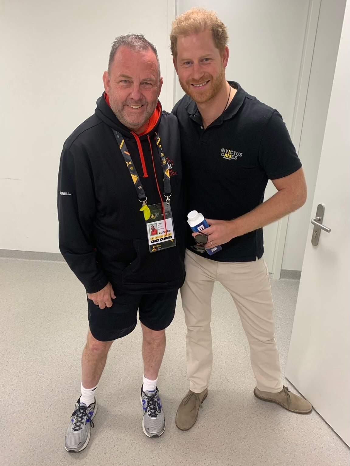 Darrell Ling and Prince Harry during the 2022 Invictus Games.
