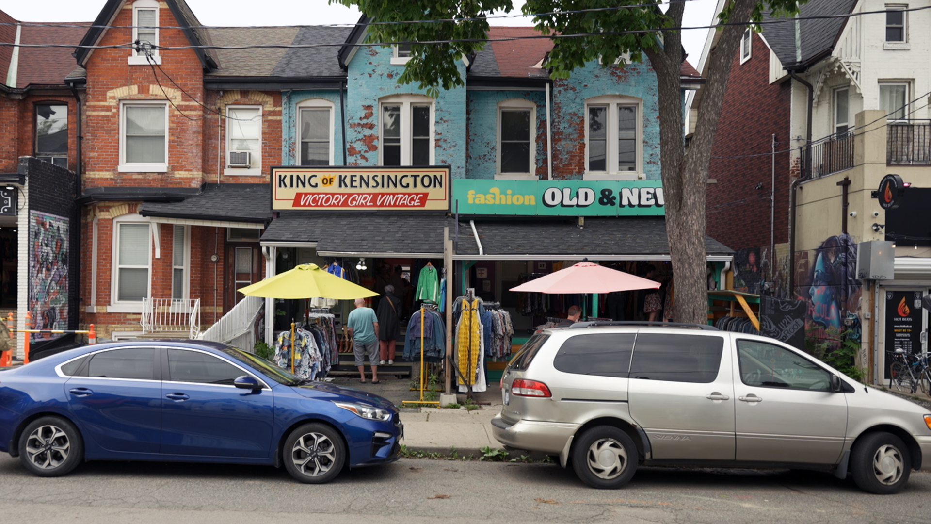 Despite broad public support, the Kensington Market Community Land Trust was unable to come up with the money to purchase 27 and 29 Kensington Avenue. The houses are still on the market.